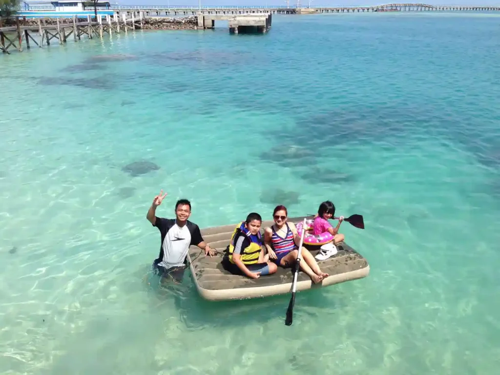 mau berenang tapi takut
