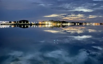 Hunting Foto Bintang Malam di Pulau Tidung dari Tepi Laut